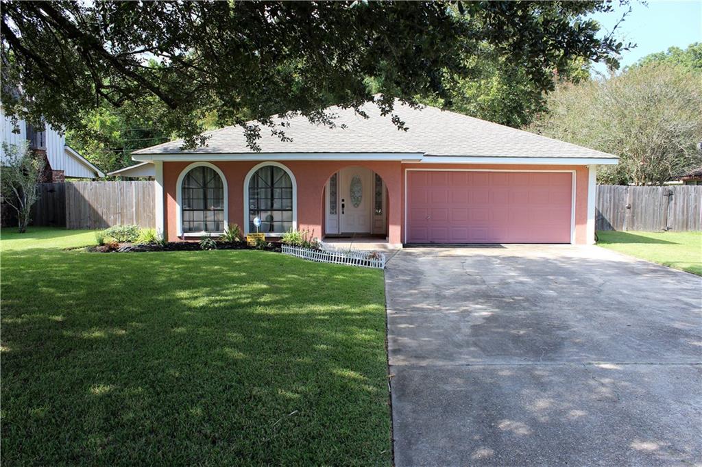 227 Devon Road Laplace, LA 70068 - Photo 1 of 25 Gallery Image 1