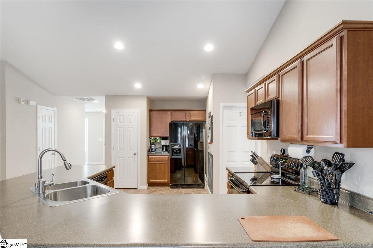 100 Tigris Way Greenville, SC 29607 - Photo 10 of 32 Gallery Image 10