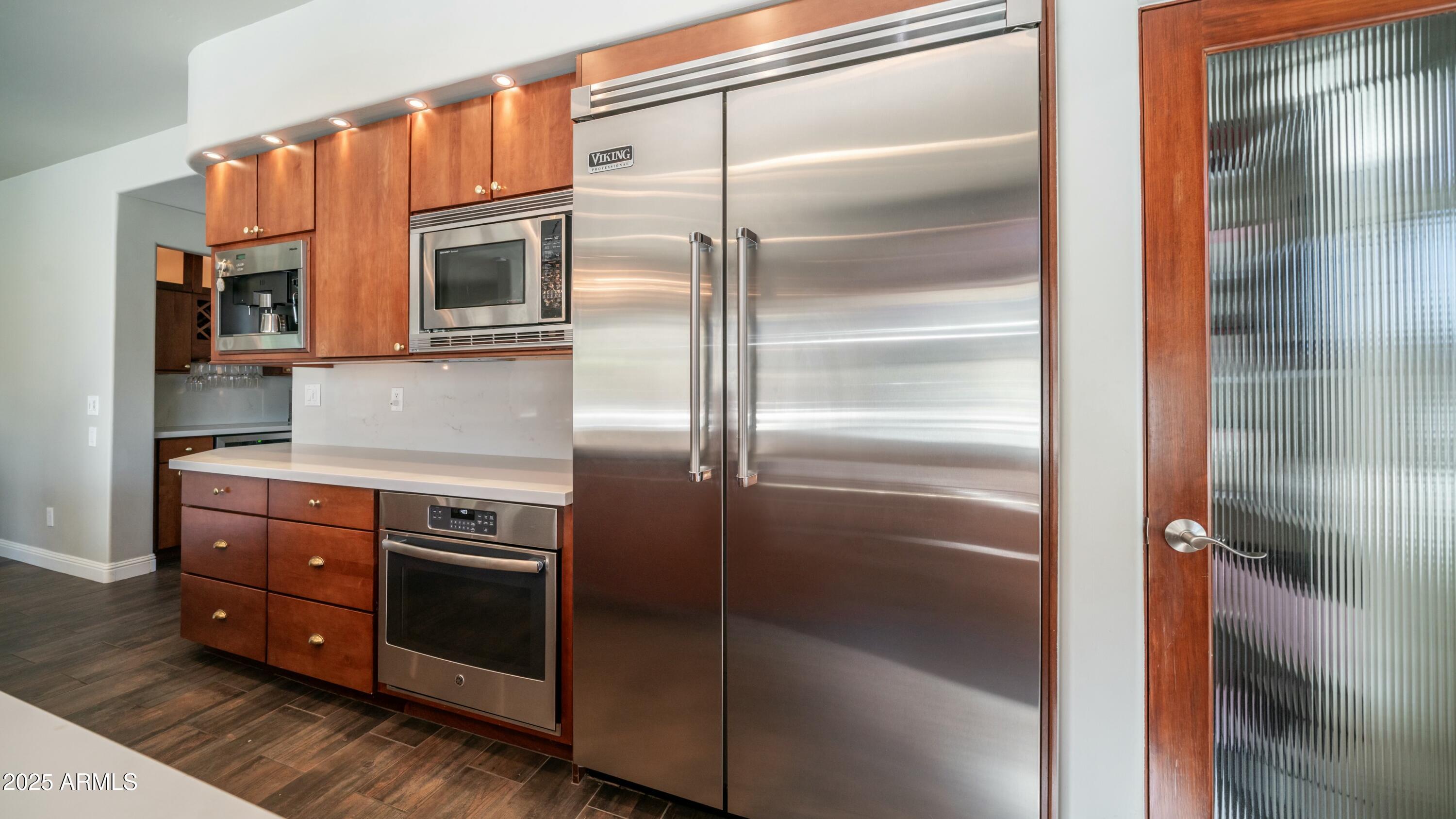 14052 South 24th Way Phoenix, AZ 85048 - Photo 17 of 70 Built In Viking Fridge