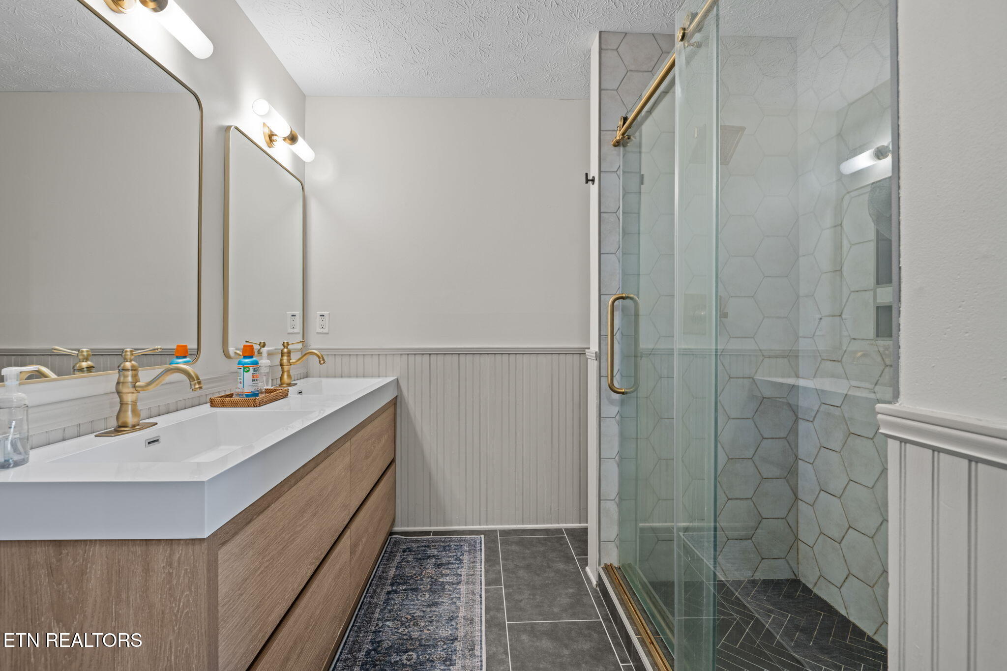 1100 Bob Kirby Road Knoxville, TN 37923 - Photo 32 of 38 19-web-or-mls-100 Bob Kirby-6545