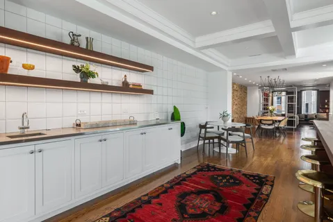 $2,450,000 | 1915 West Wabansia Avenue, Chicago, IL 60622