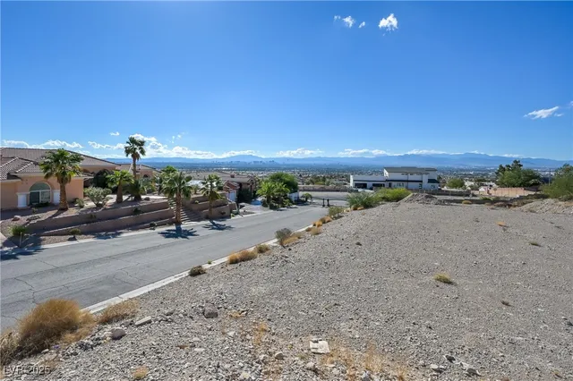 $225,000 | 7150 Pico Rio Court, Las Vegas, NV 89156