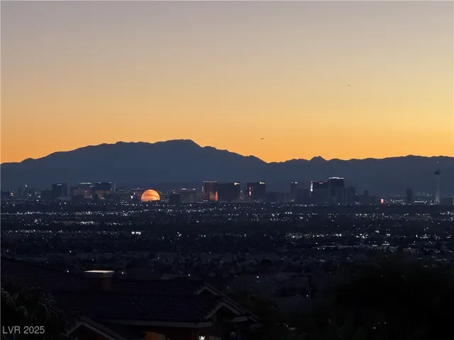 $225,000 | 7150 Pico Rio Court, Las Vegas, NV 89156