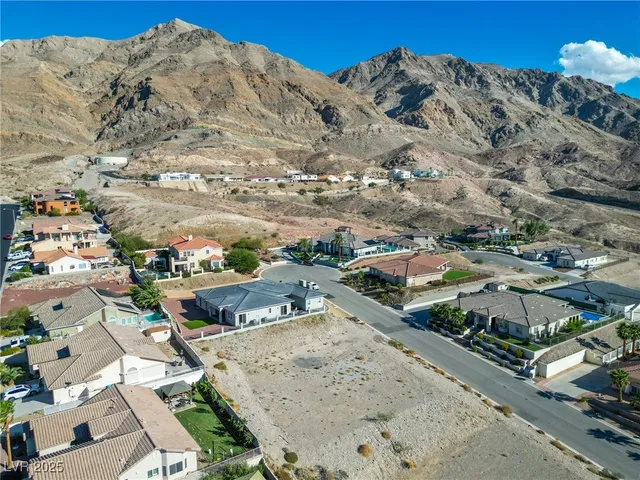 $225,000 | 7150 Pico Rio Court, Las Vegas, NV 89156