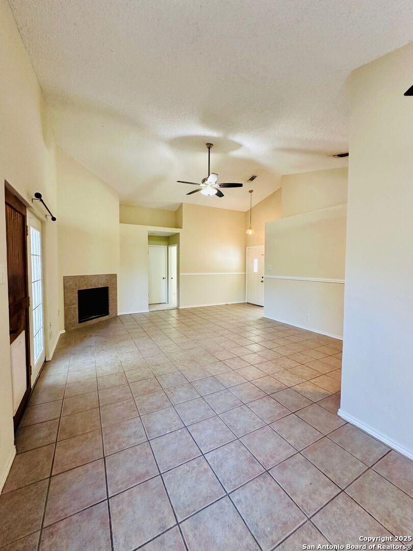7906 Forest Ranch Live Oak, TX 78233 - Photo 7 of 29
