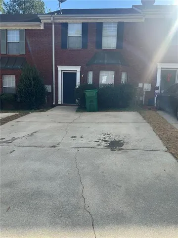$175,900 | 5723 Windfall Lane, Lithonia, GA 30058