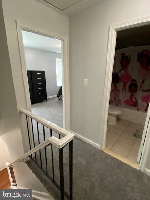 7020 Palamar Turn Lanham, MD 20706 - Photo 8 of 27 2nd level hallway outside bedrooms