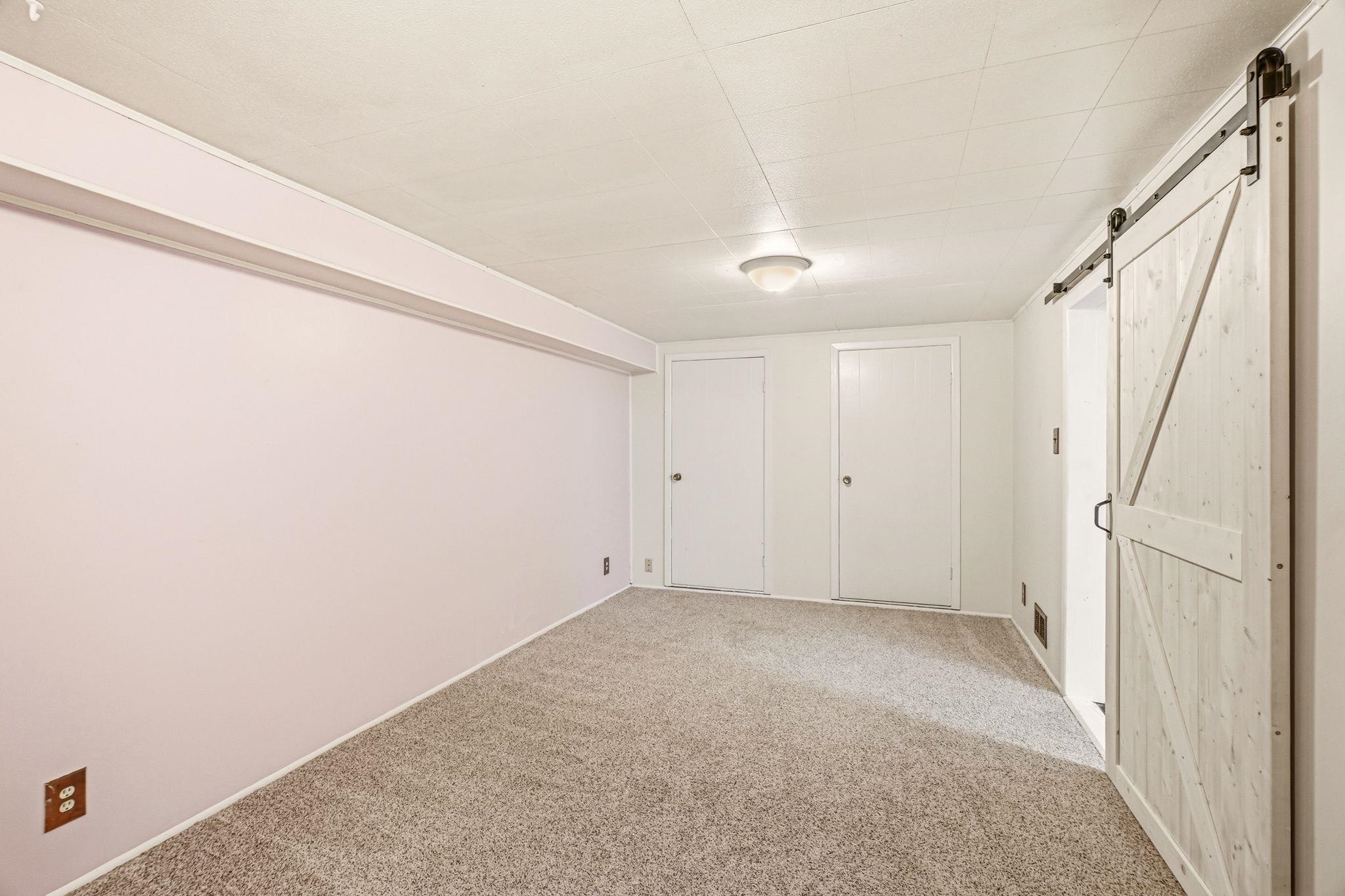 3418 West Queen Place Spokane, WA 99205 - Photo 19 of 44
