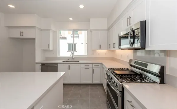 $4,795 | 2317 West Broadway, Unit 46, Anaheim, CA 92805