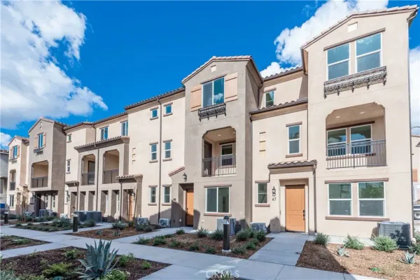 $4,795 | 2317 West Broadway, Unit 46, Anaheim, CA 92805
