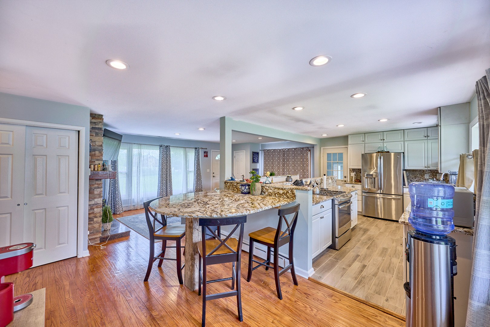 58 31w742 Il Route Elgin, IL 60120 - Photo 8 of 17