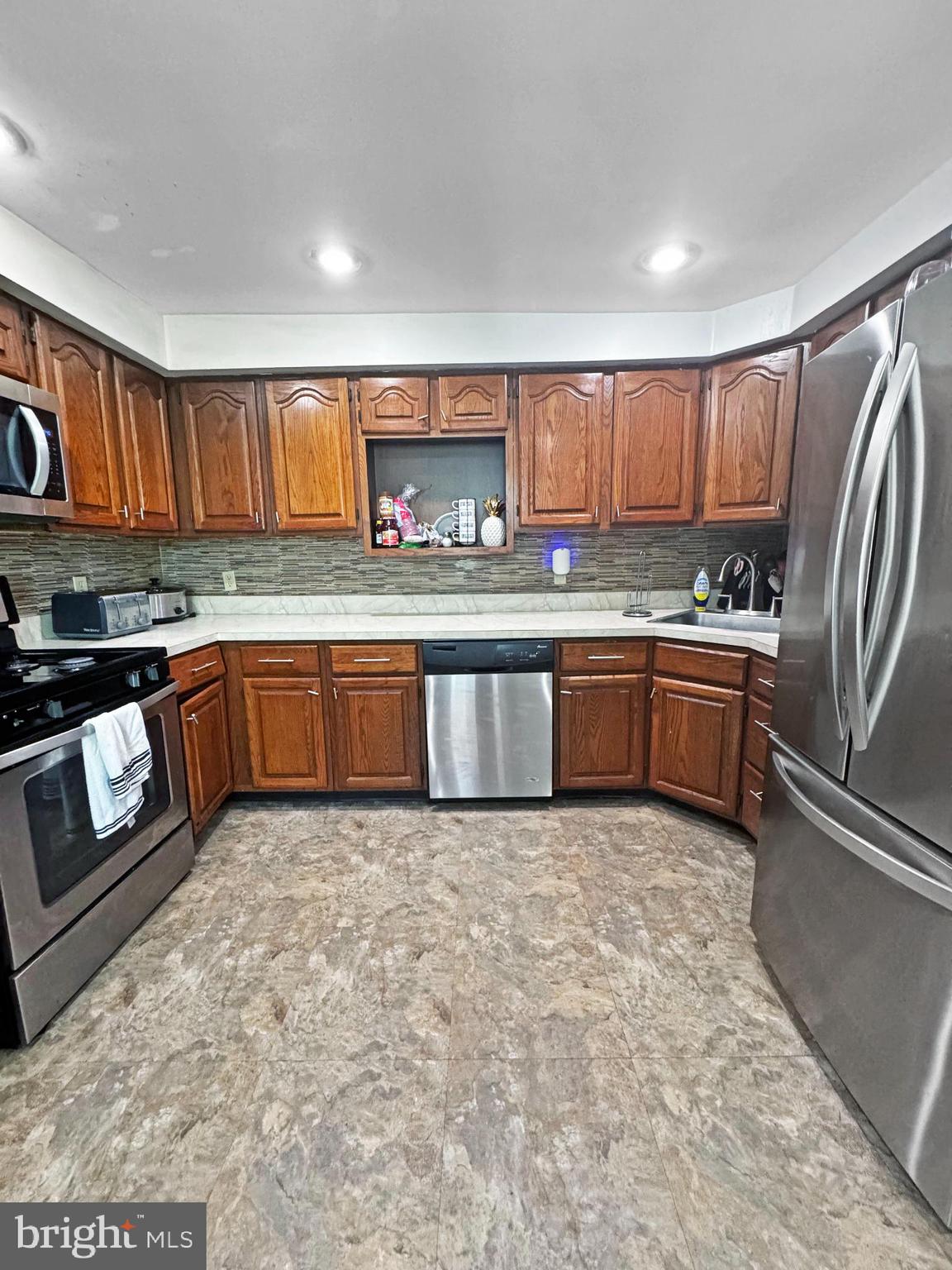 305 Garden Street Mount Holly, NJ 08060 - Photo 5 of 14