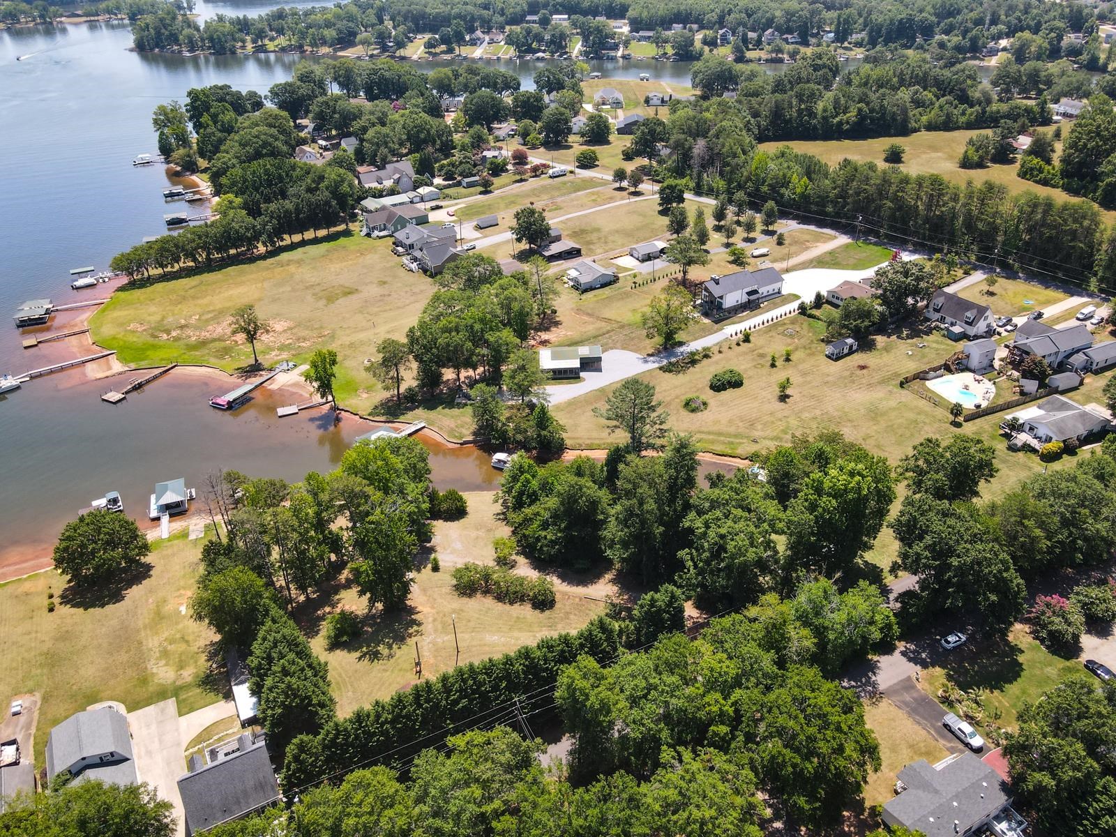 322-326 Crow Road Inman, SC 29349 - Photo 2 of 28