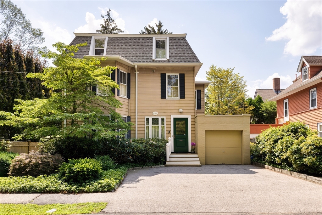 9 Laurel Street Newton, MA 02459 - Photo 2 of 20