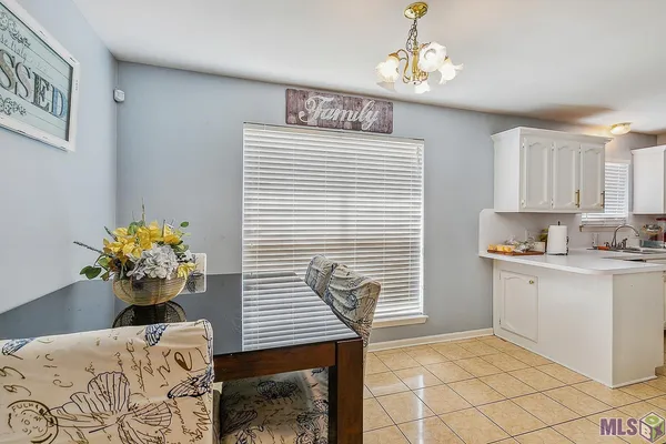 $1,600 | 15017 Ridgewood Avenue, Prairieville, LA 70769