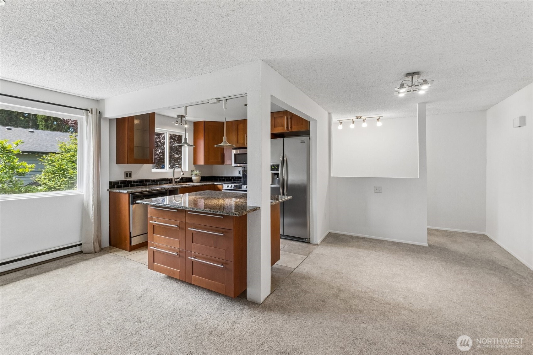 7909 218th Street Southwest, Unit 4 Edmonds, WA 98026 - Photo 6 of 28