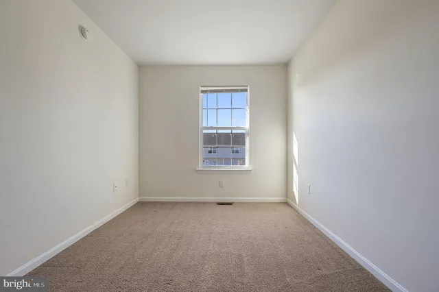 $2,300 | 340 Tribbitt, Dover, DE 19904