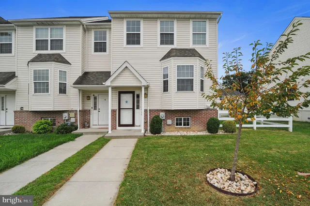 $2,300 | 340 Tribbitt, Dover, DE 19904