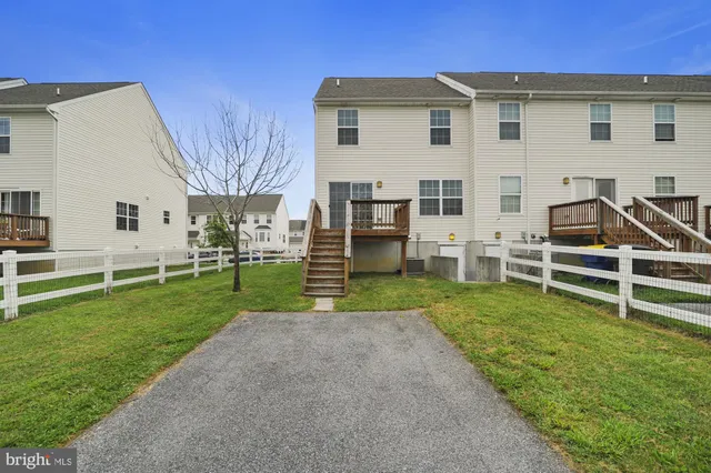 $2,300 | 340 Tribbitt, Dover, DE 19904