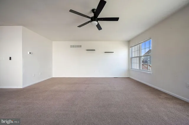 $2,300 | 340 Tribbitt, Dover, DE 19904