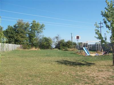 509 Ridge View Drive Nicholasville, KY 40356 - Photo 4 of 16 Huge Back Yard