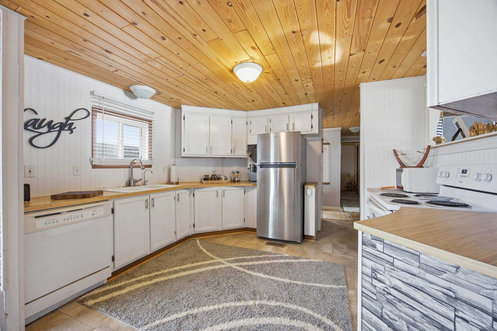 43856 Outlet Beach Road Pelican Rapids, MN 56572 - Photo 10 of 38