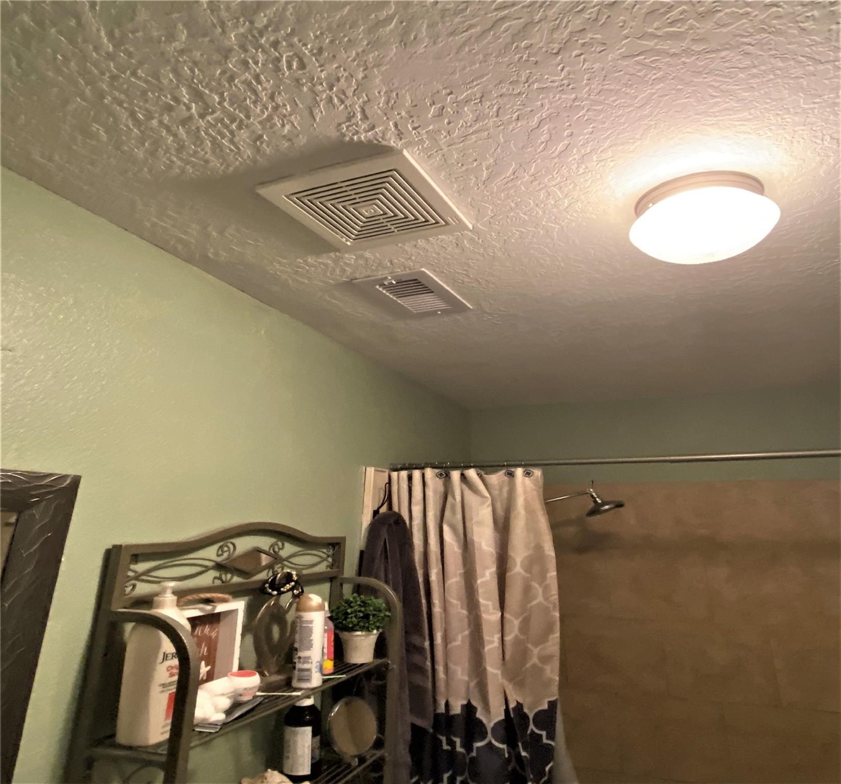 4802 Ward Street Houston, TX 77021 - Photo 8 of 16 a view of walk in closet