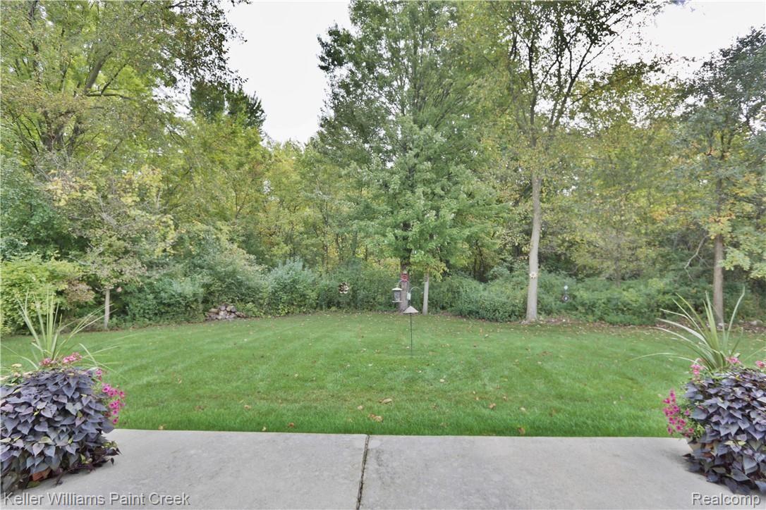 49308 Monte Road New Baltimore, MI 48047 - Photo 35 of 38 back 2.jpg