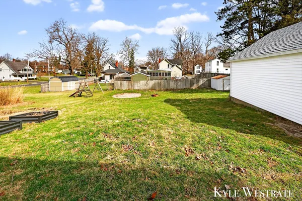 $219,900 | 225 West Marshall Street, Hastings, MI 49058