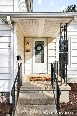 $219,900 | 225 West Marshall Street, Hastings, MI 49058