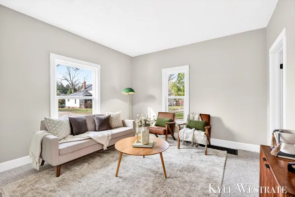 $219,900 | 225 West Marshall Street, Hastings, MI 49058