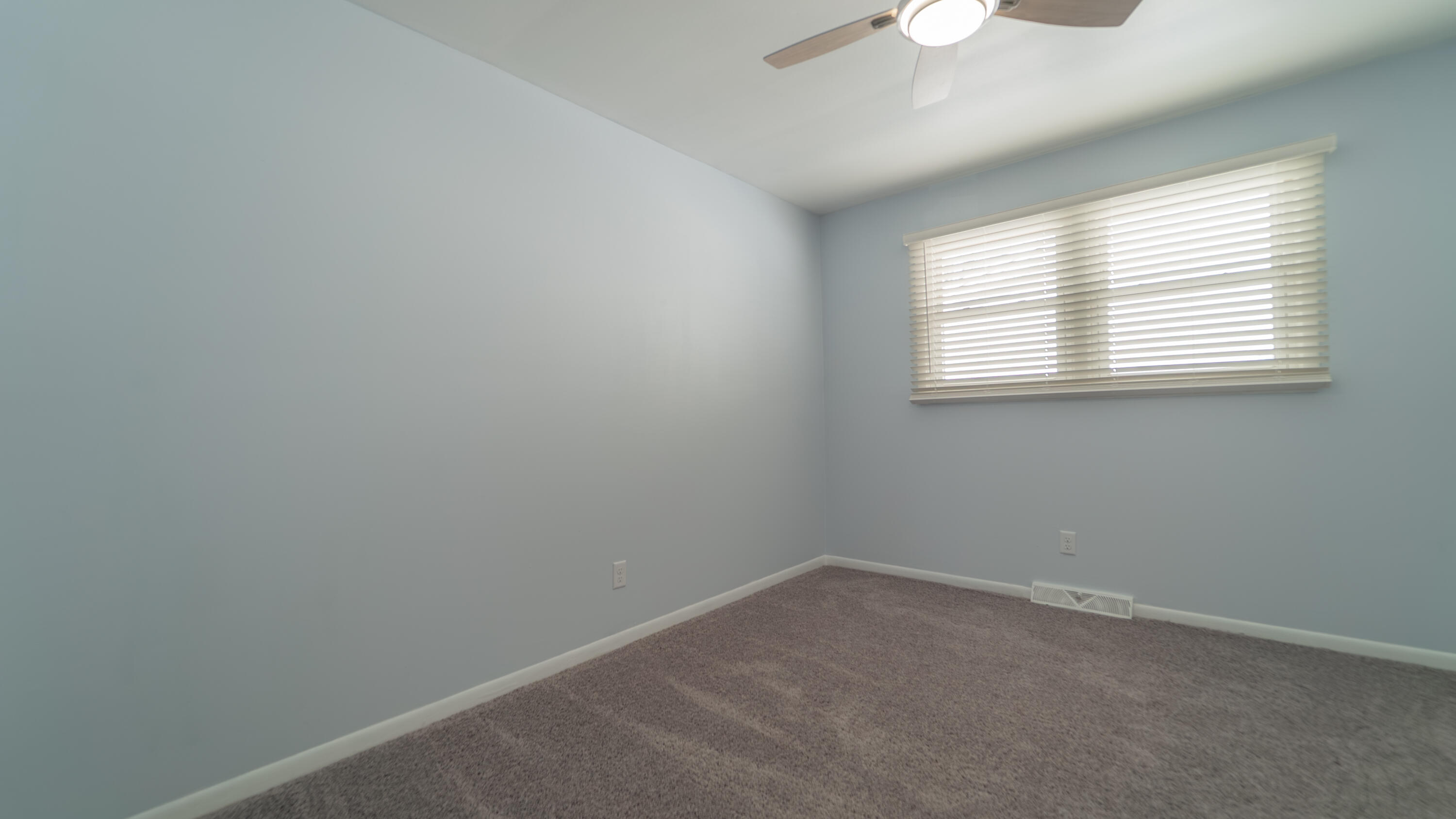 9380 Mckinley Street Crown Point, IN 46307 - Photo 27 of 41 an empty room with a window
