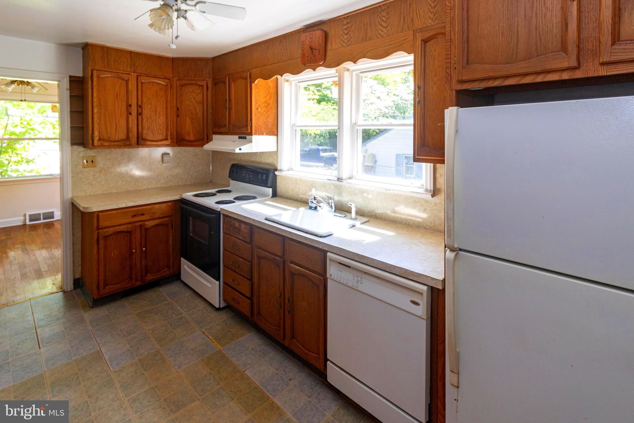 11 Mt Laurel Road Mount Laurel, NJ 08054 - Photo 9 of 31 Gallery Image 9