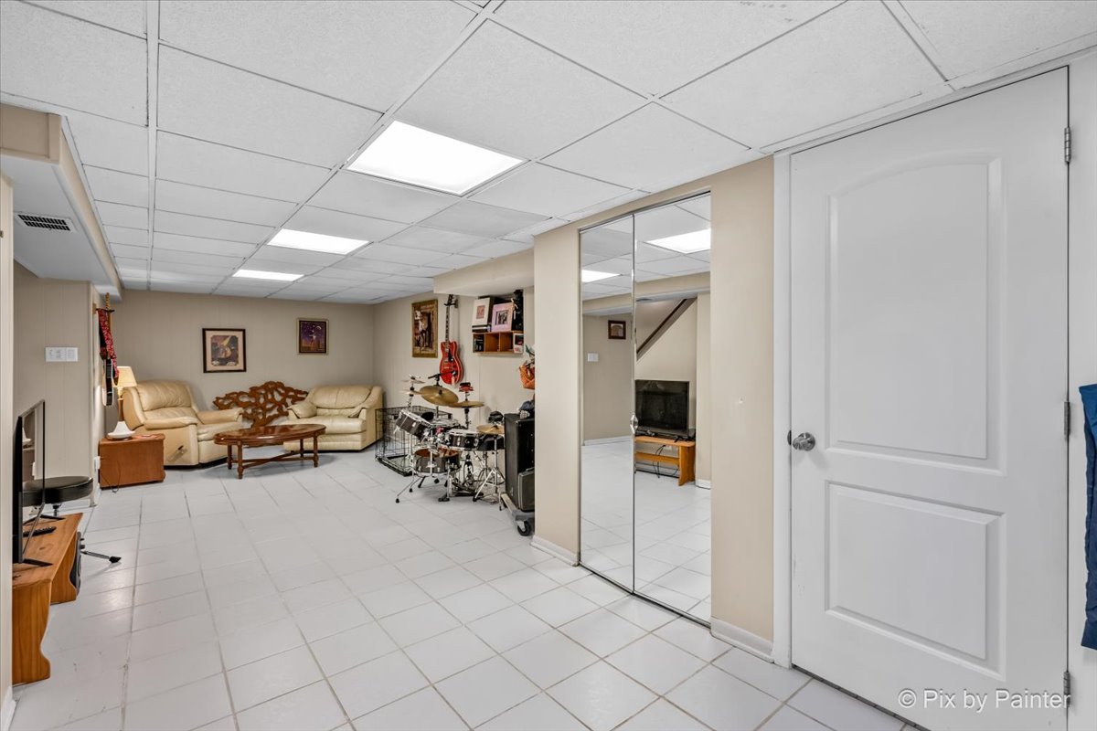 4N260 Walter Road Addison, IL 60101 - Photo 31 of 53