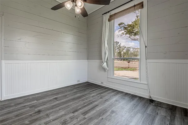 $1,400 | 246 Fm 405, Huntsville, TX 77320