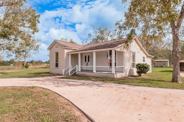 $1,400 | 246 Fm 405, Huntsville, TX 77320