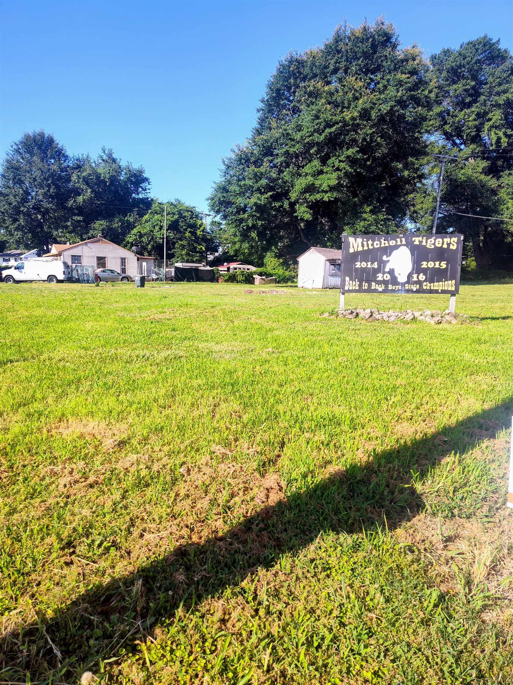 357 West Mitchell Road Memphis, TN 38109 - Photo 1 of 1