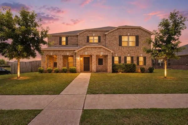 $415,000 | 728 Snapdragon Lane, DeSoto, TX 75115