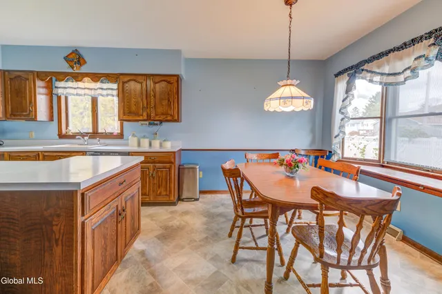 $375,000 | 32 Wedgewood Avenue, Rotterdam, NY 12303