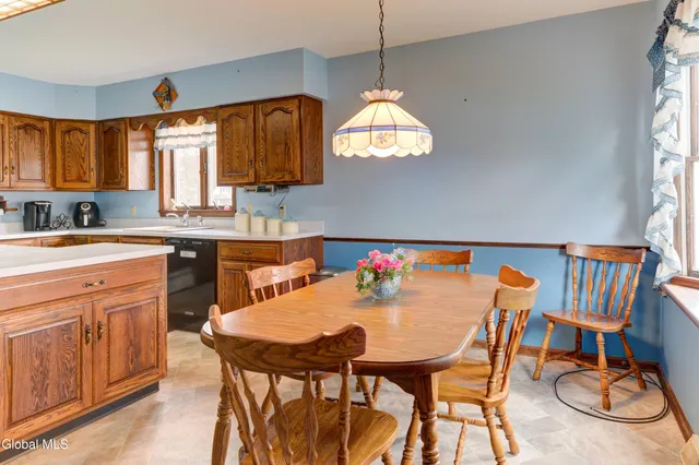 $375,000 | 32 Wedgewood Avenue, Rotterdam, NY 12303