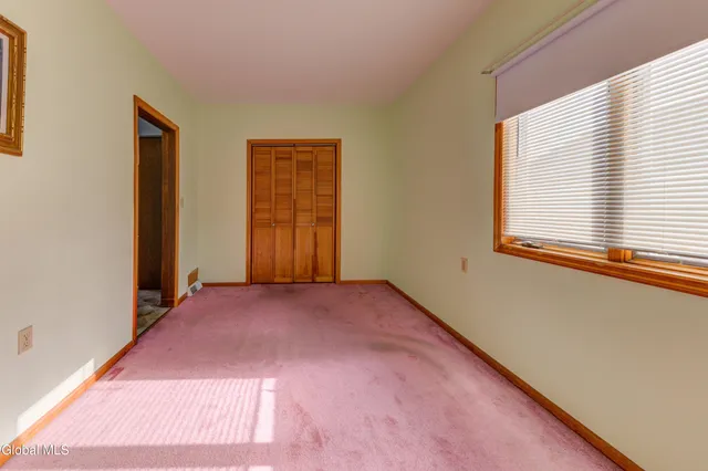 $375,000 | 32 Wedgewood Avenue, Rotterdam, NY 12303