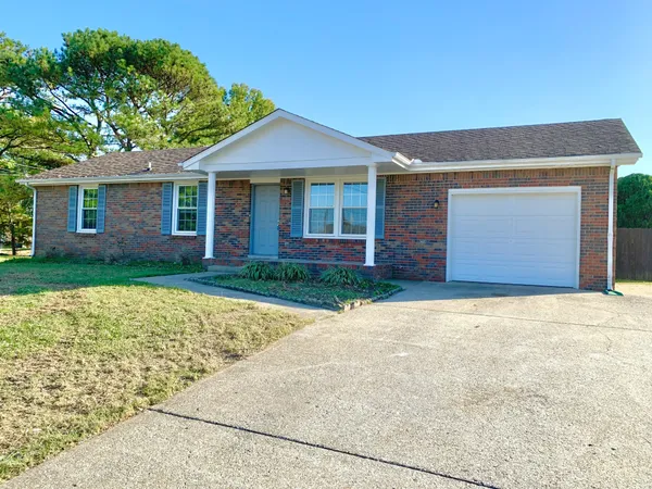 $1,395 | 102 Nuthatch Circle, Clarksville, TN 37042