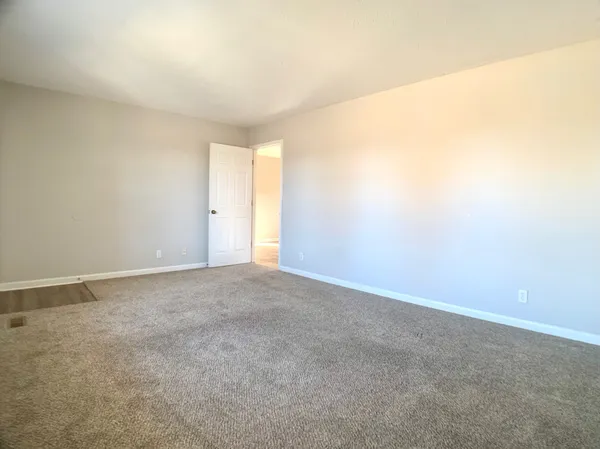 $1,395 | 102 Nuthatch Circle, Clarksville, TN 37042