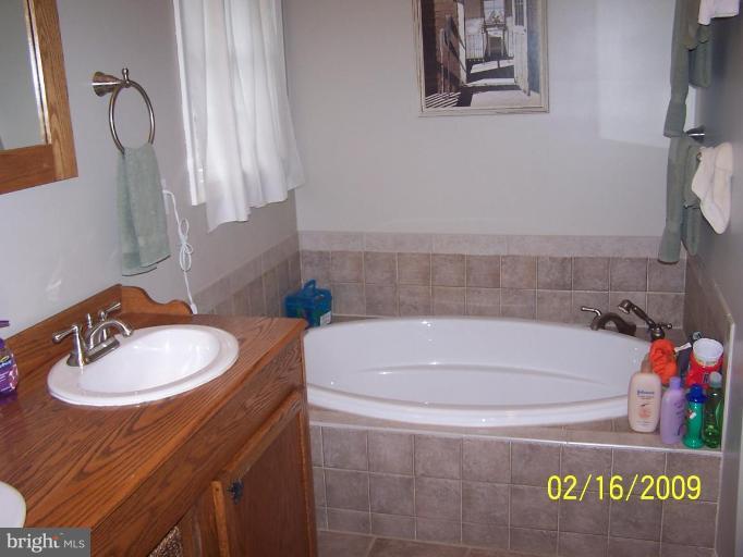 32 Randolph Road Fredericksburg, VA 22405 - Photo 6 of 14 Master Bath