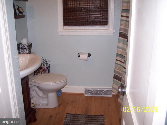 32 Randolph Road Fredericksburg, VA 22405 - Photo 10 of 14 Bath #1