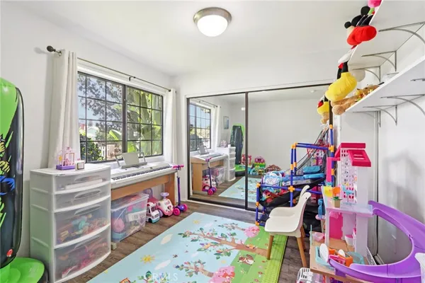 $1,099,000 | 7815 Vassar Avenue, Canoga Park, CA 91304