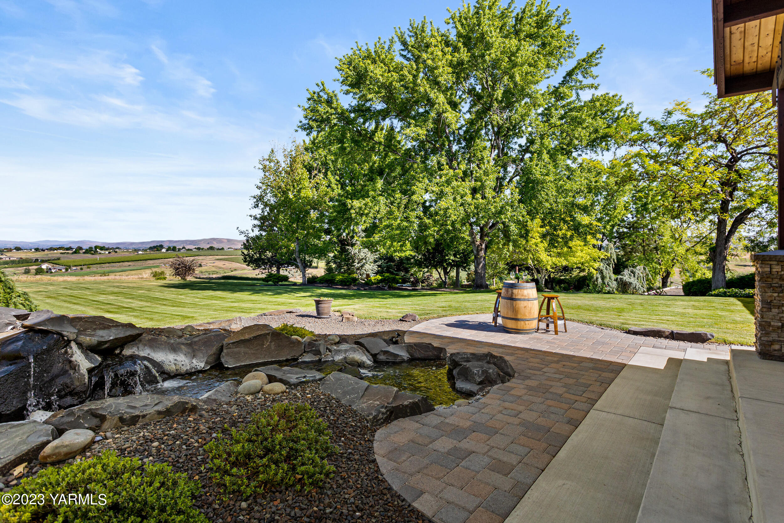 13518 Fisk Road Yakima, WA 98908 - Photo 42 of 58 a view of a swimming pool with a patio