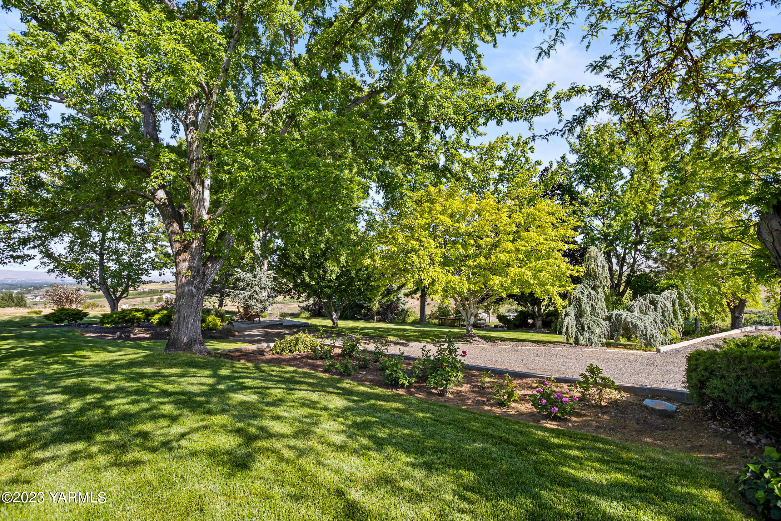 13518 Fisk Road Yakima, WA 98908 - Photo 48 of 58 a view of yard with green space