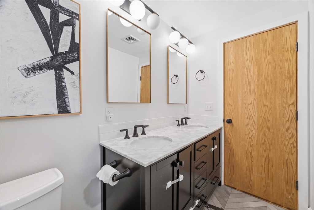 40 Sunset Hill Road Boston, MA 02132 - Photo 10 of 35 Gallery Image 10