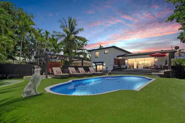 $1,600,000 | 11975 West Biscayne Canal Road, Miami, FL 33161